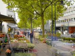 Total nyistandsat lejemål med  suveræn beliggenhed i Lyngby