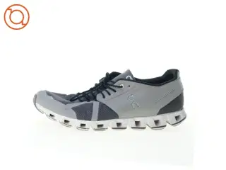 Trainers fra OnRunning (str. 48)