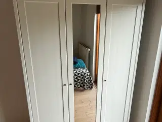 2 pæne garderobeskabe fra IKEA