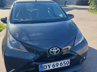 Velkørende Toyota Aygo 1.0 Vvt-i med soltag 