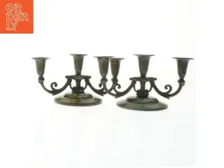 Gamle lysestager i metal (str. 23,5x12 cm)