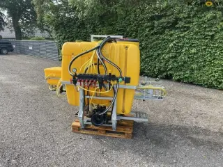 - - - Sprøjte