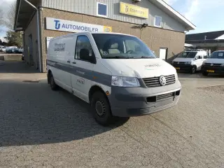 VW Transporter 2,5 TDi 130 Kassevogn lang