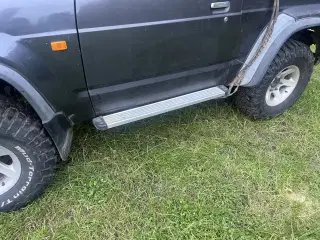nissan patrol y60 trinbræt