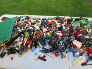 8 kg blandet Lego