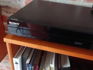 SONY DVD afspiller med HD optager 