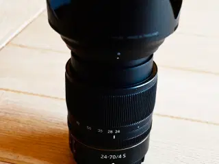 Nikon z 24-70 f:4 S