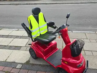 Elscooter næsten ny