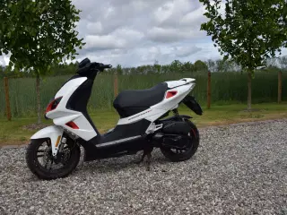 PEUGEOT SPEEDFIGHT 3