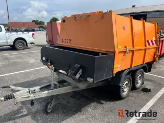 - - - Boogietrailer med påbygget Bertsche el komprimator