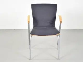 Four design g2 konferencestol i grå med armlæn i bøg, blank fod
