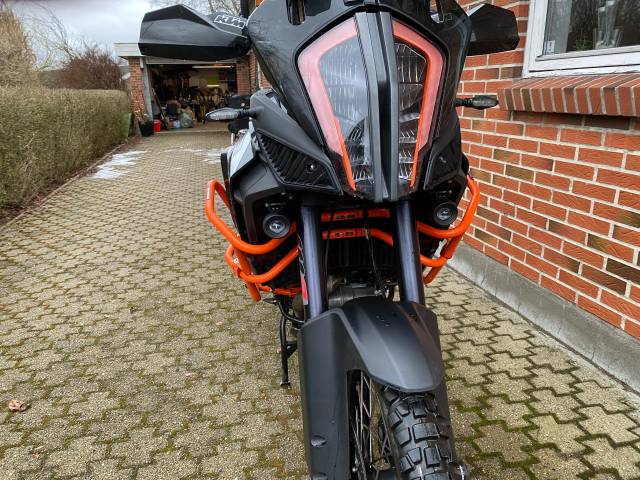 KTM 1290 R 