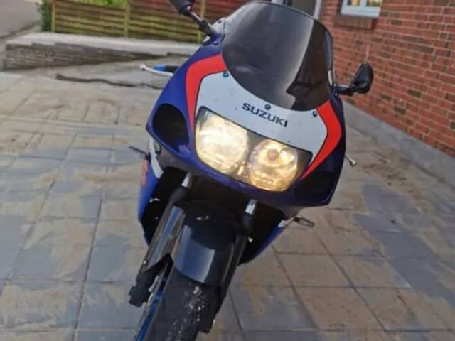 Suzuki GSX-R 600 SRAD 