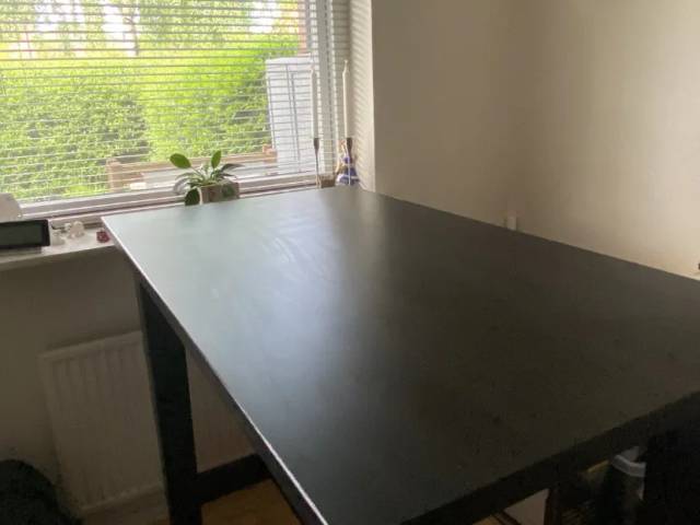 Spisebord + 2  stole 