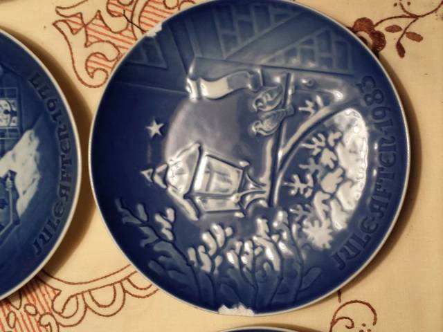 14 juleplatter (2 med skår) 1971 - 1985 
