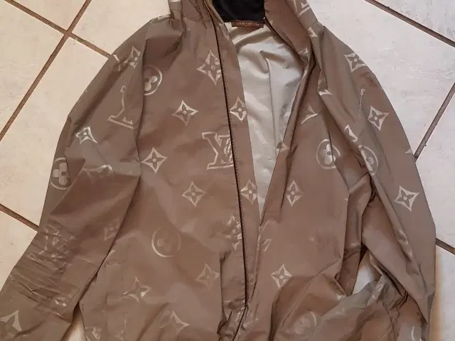 Louis Vuitton jakke | - GulogGratis.dk