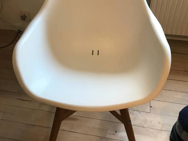Spisebord med stole