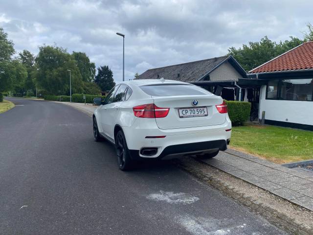 Velholdt Bmw X6