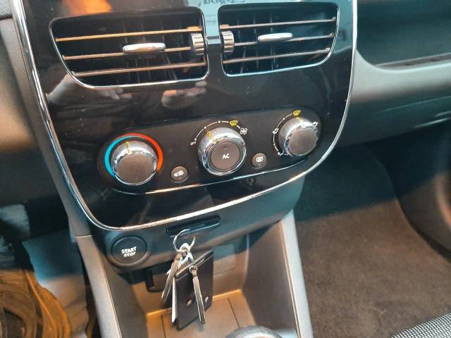 Renault Clio IV 1,2 16V Expression