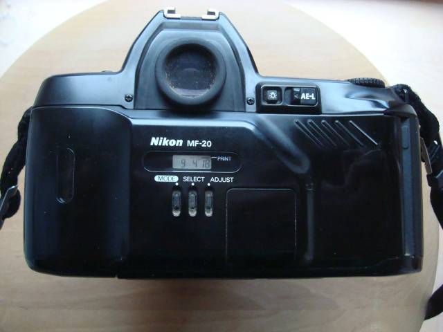 Nikon F-801 m MF-20 databagstykke