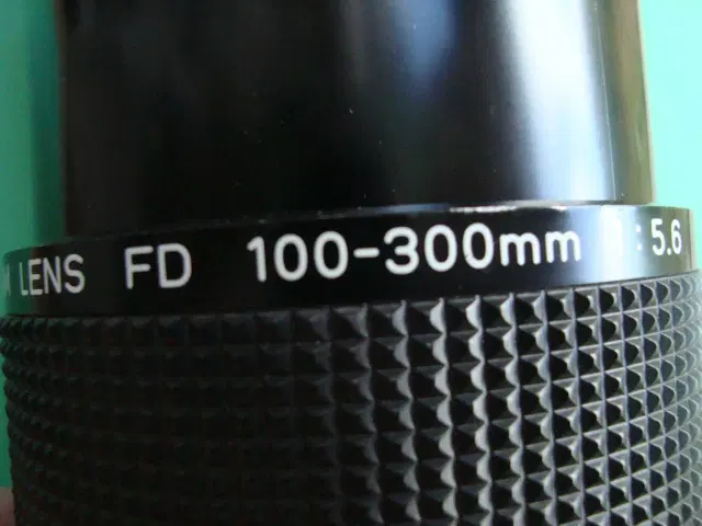Canon FD Zoom 100-300mm
