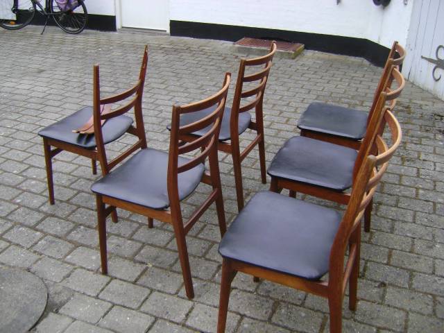Teak spisestue stole med Sort Læder