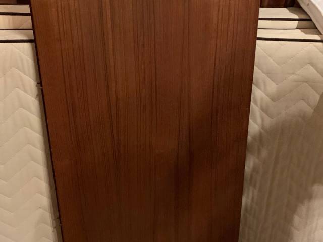 Spisebord i teak massivt 