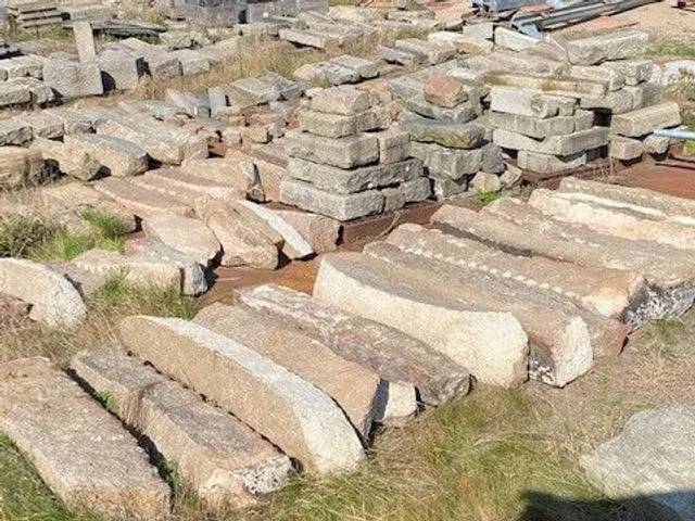  kystsikring  200 ton Kampesten til - granit trin