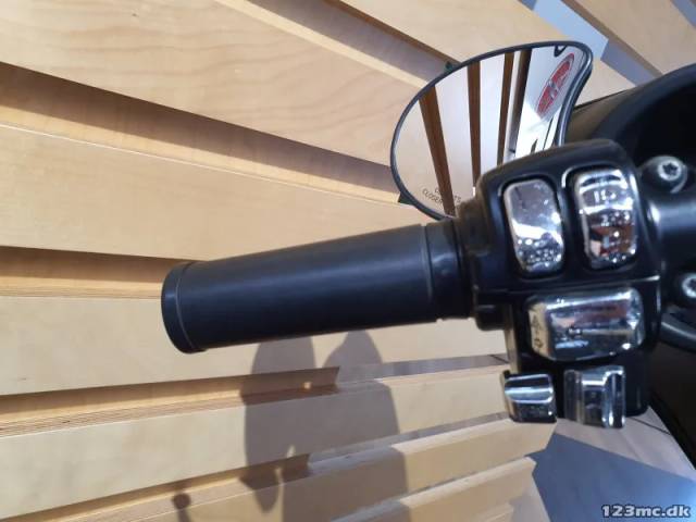 Harley-Davidson FLHTC Electra Glide Classic ombygget til FLHTC 2003