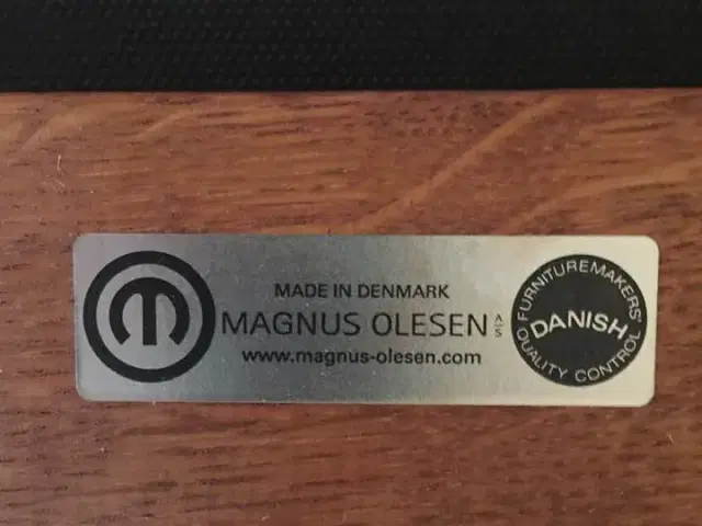 DK Design Magnus Olesen 8 spisebordsstole m læder 