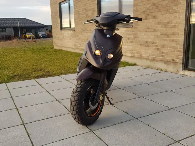 Hot 50 scooter. | Svenstrup J -