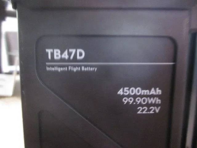 dji matrice 100 batterier