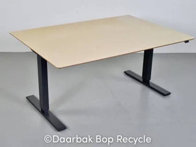 Scan office hæve-/sænkebord med birkelaminat, 140 cm.