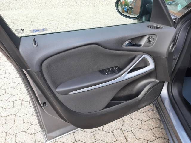 Opel Zafira Tourer 1,4 T 140 Enjoy 7prs