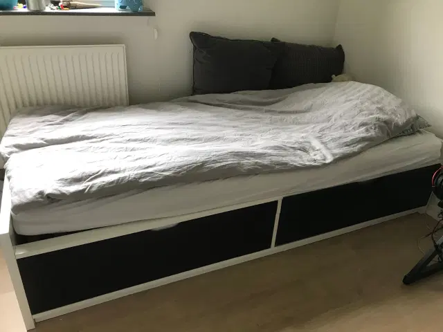 vogn Tøm skraldespanden Dinkarville Ikea seng | Middelfart - GulogGratis.dk