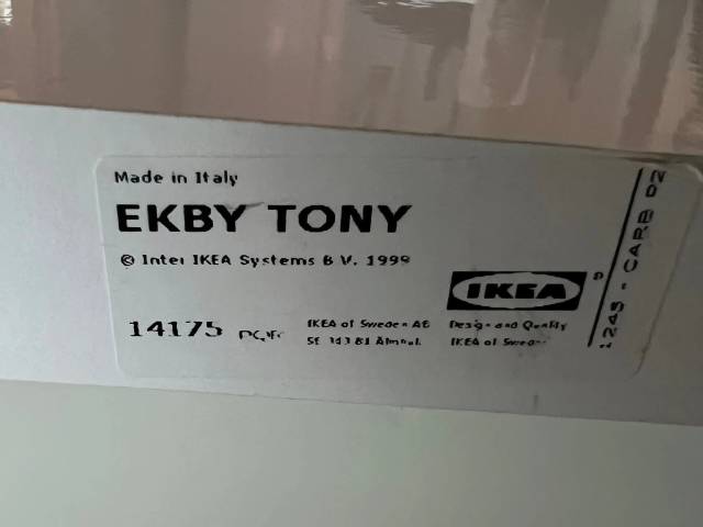 To Ikeahylder