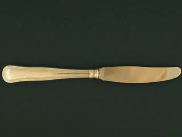Dobbeltriflet Frokostkniv 18½ cm.