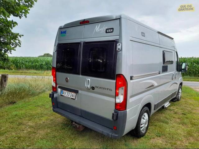 McLouis Menfys Van