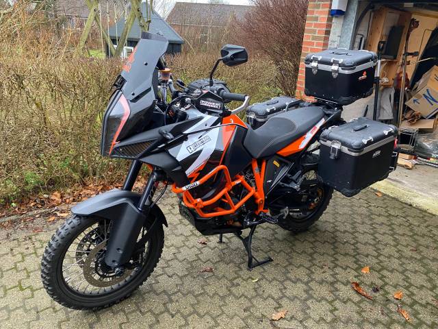 KTM 1290 R 