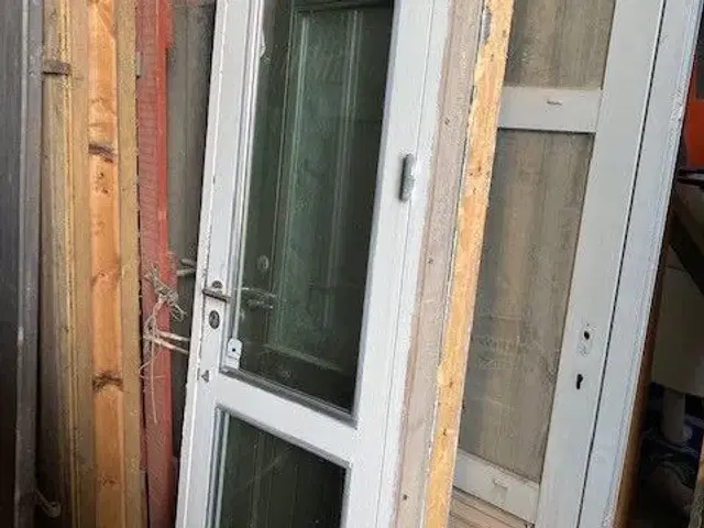 Brugte-tømmer-vinduer -døre -Terresedøre-yderdøre