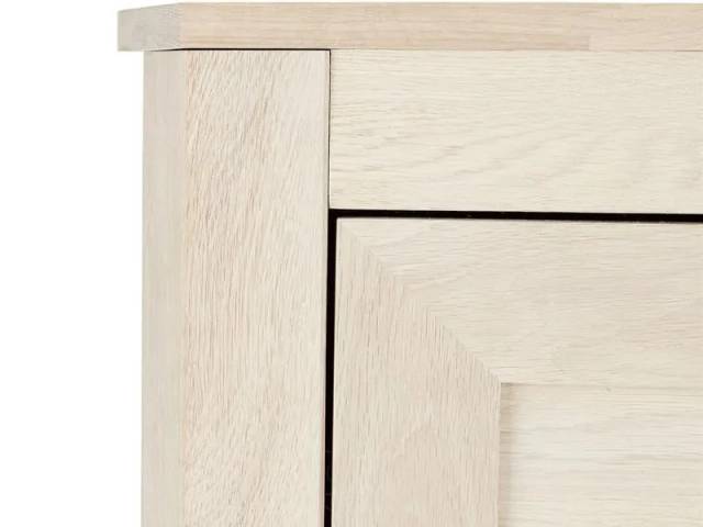 Paris - Skænk i Eg Hvidolieret - B:150 x D:42 cm. Højde 82 cm.