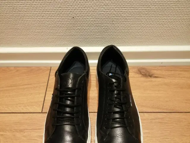 Fine sko I skind, BEN SHERMAN. Rødekro - GulogGratis.dk