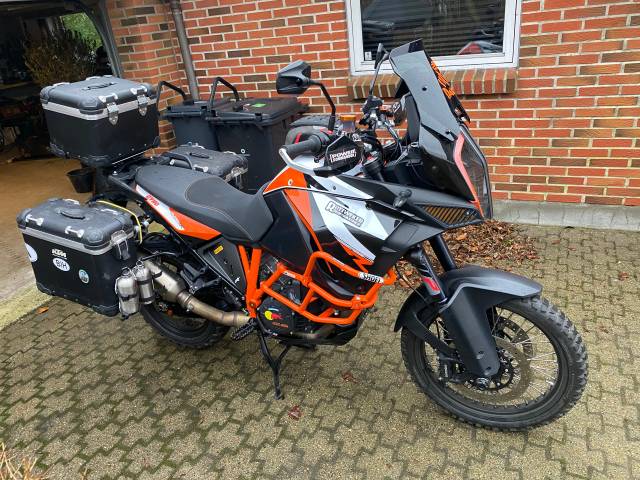 KTM 1290 R 