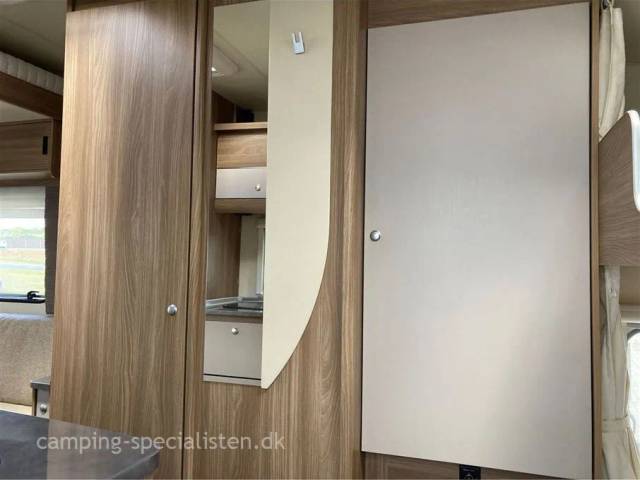 2017 - Bürstner Premio Plus 440 TK   Bürstner Premio Plus 440 TK med køjer fra 2017 - Kan nu ses hos Camping-specialisten.dk Aarhus
