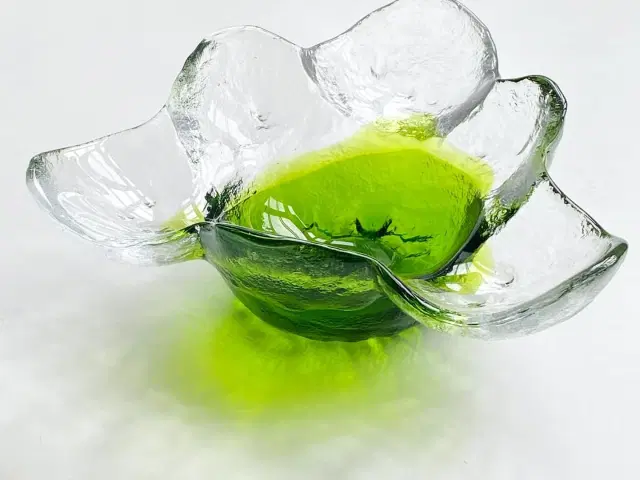 Humppila glasskål m grøn bund, Pertti Santalahti Kivi-set