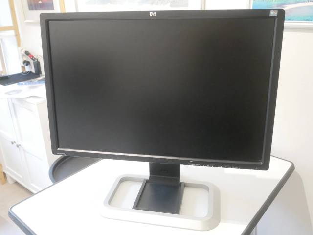 Hp LP2275w computer monitor til salg