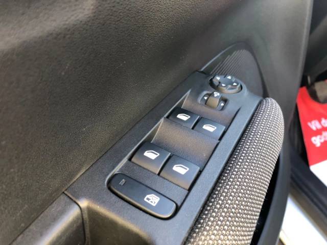 Citroën C3 Aircross 1,6 BlueHDi 100 Iconic