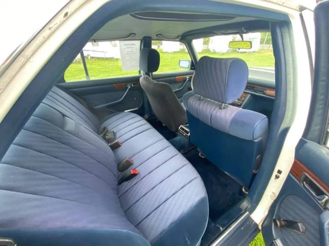Mercedes  w126 280 kom med bud eller bytte