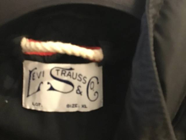 Dyne vest sort Levis