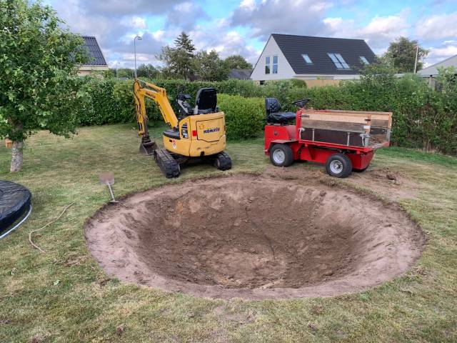 Nedgravning af Trampoliner tilbydes 